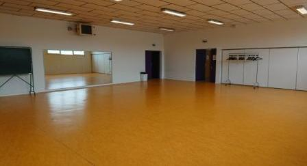 Vallee-St-Pierre-Salle-danse-448x243_WEB